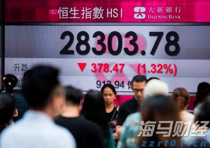 湛江边检站保障40万吨级转子帆加装船安全靠泊